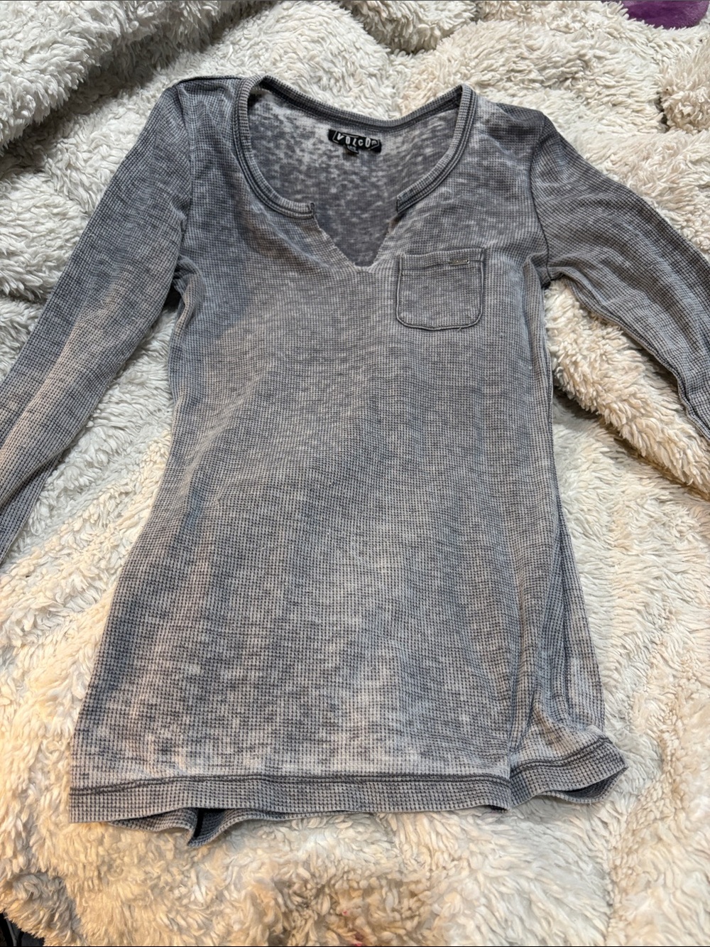 Volcom Women’s Heather Gray Thermal Notch-Neck Long Sleeve Tee
